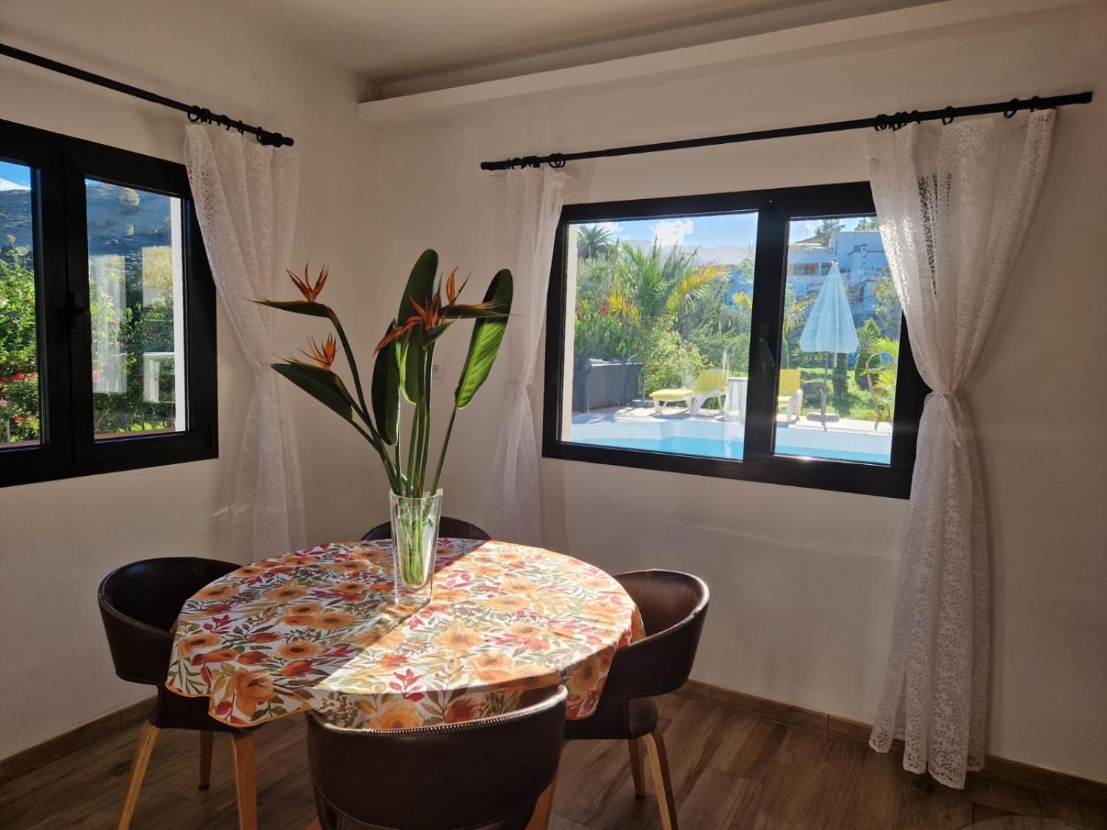 산타 비르지타 Casa Con Piscina, High-Speed Wi-Fi Y Vistas 빌라 외부 사진